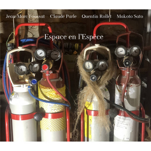 Espace En L'Espèce