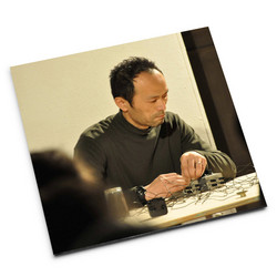 Ring + Balance / Solo With Background