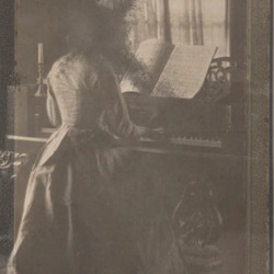 Piano Distance